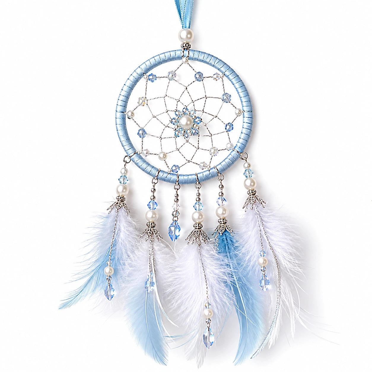 Attrape-rêves artisanal bleu avec perles et plumes